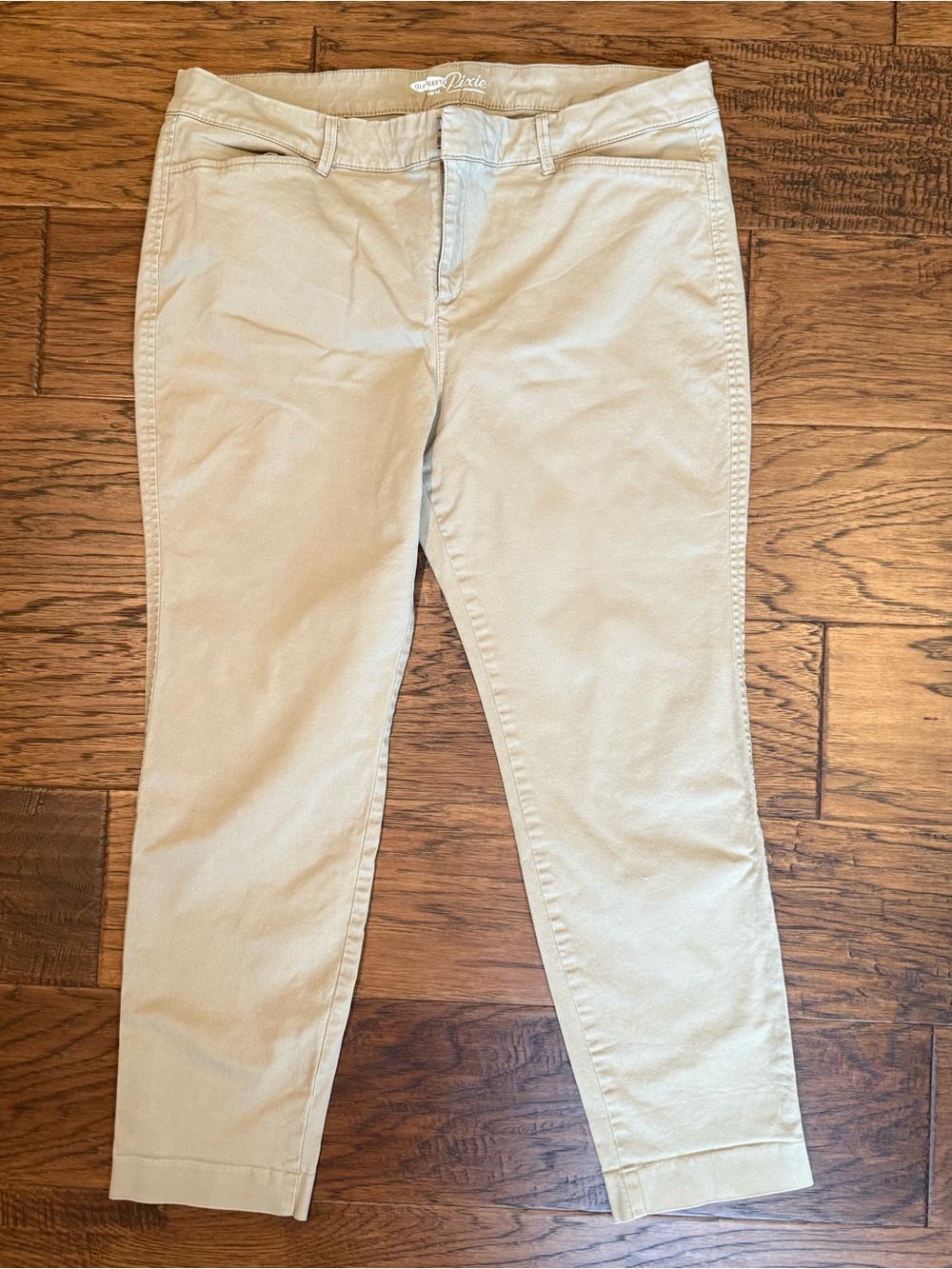 Old Navy Women's Pixie Ankle Khaki Pants
